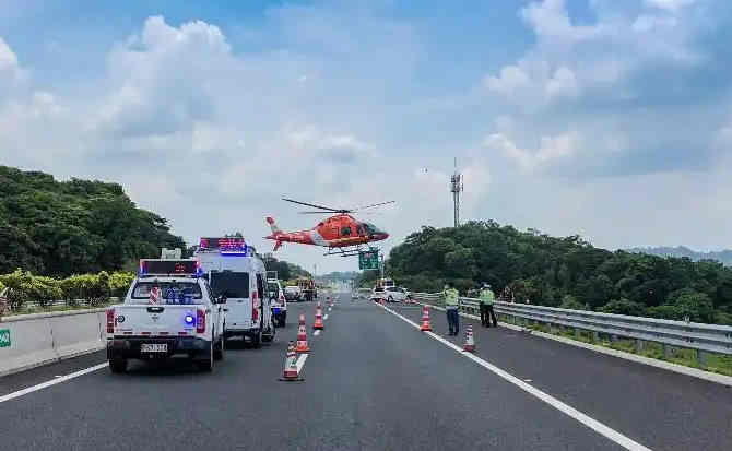 萍乡高速公路汽车救援案例
